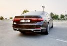 Siyah BMW 730Li 2020 for rent in Dubai 6